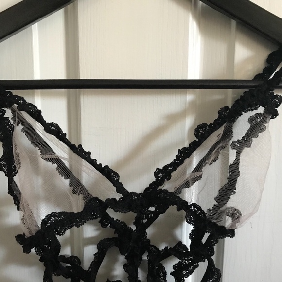 fleur du mal - lace bondage bodysuit - size large - Picture 5 of 7